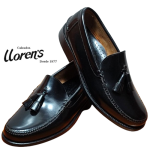 Zapato hombre vestir · Castellano borlas · Bordón entrecarne · Piel color Negro